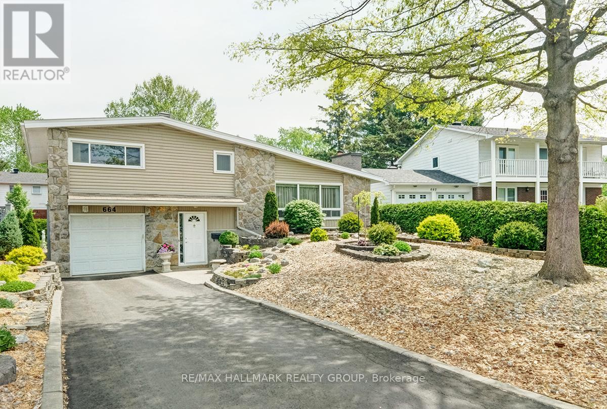 664 Glenhurst Crescent