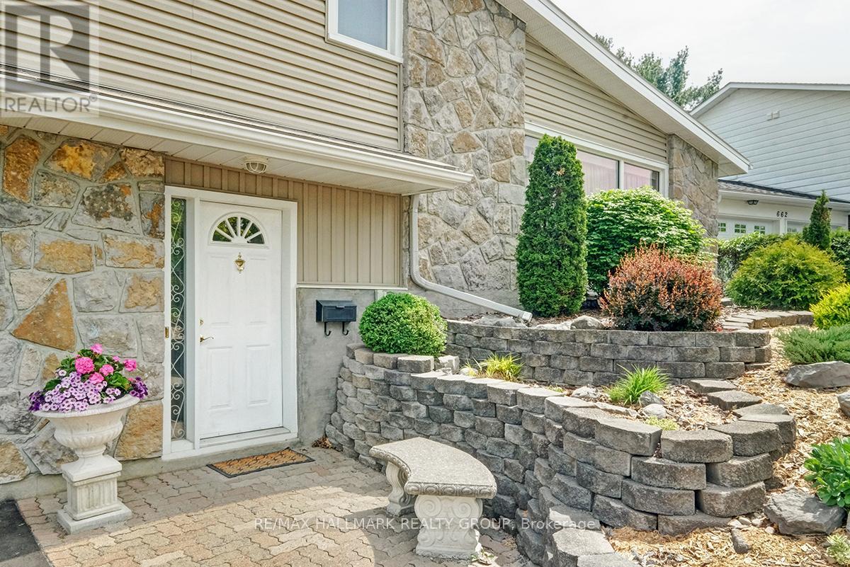 664 Glenhurst Crescent