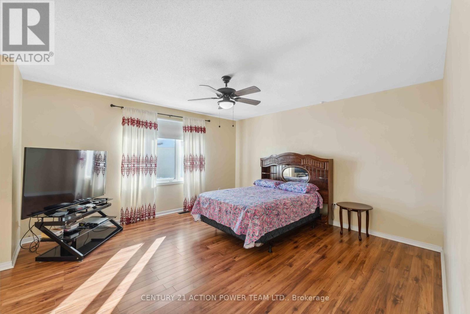 636 Aquaview Drive