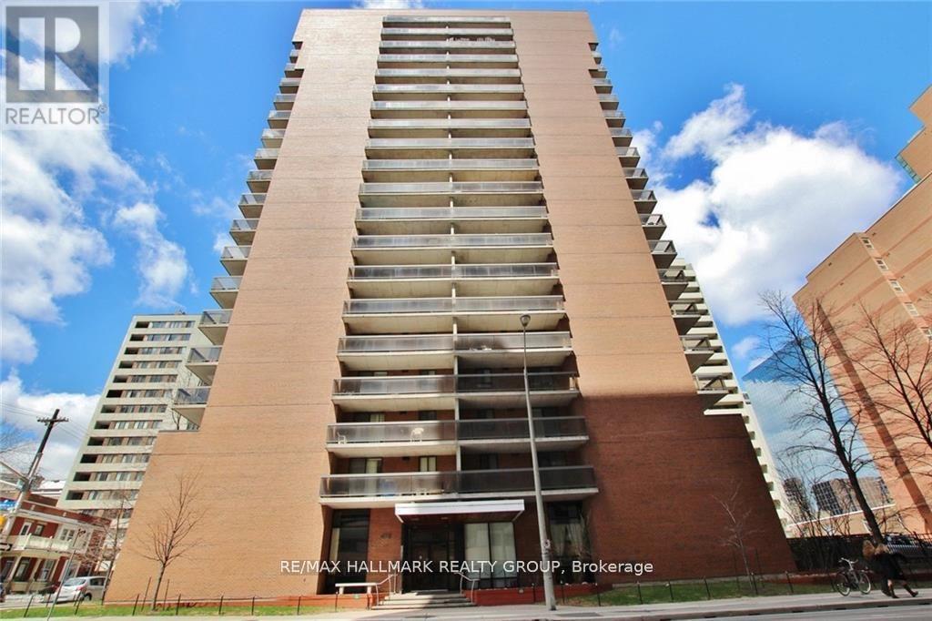 208 - 475 Laurier Avenue W