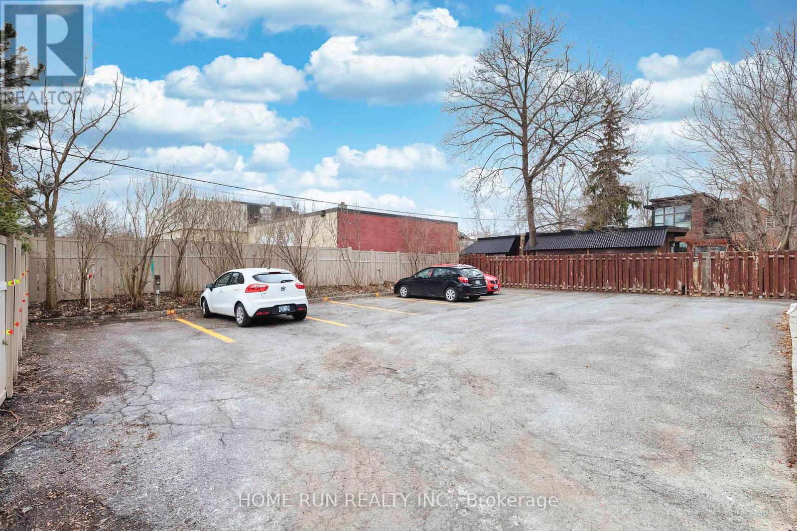 9 - 522 Riverdale Avenue