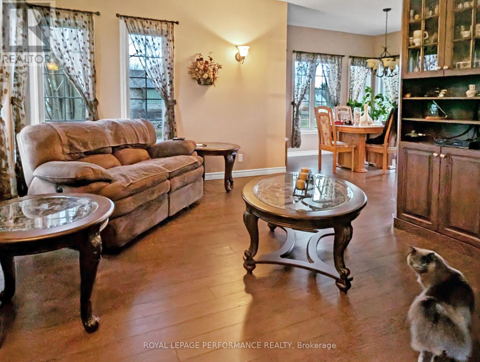 6218 Shannon Lane