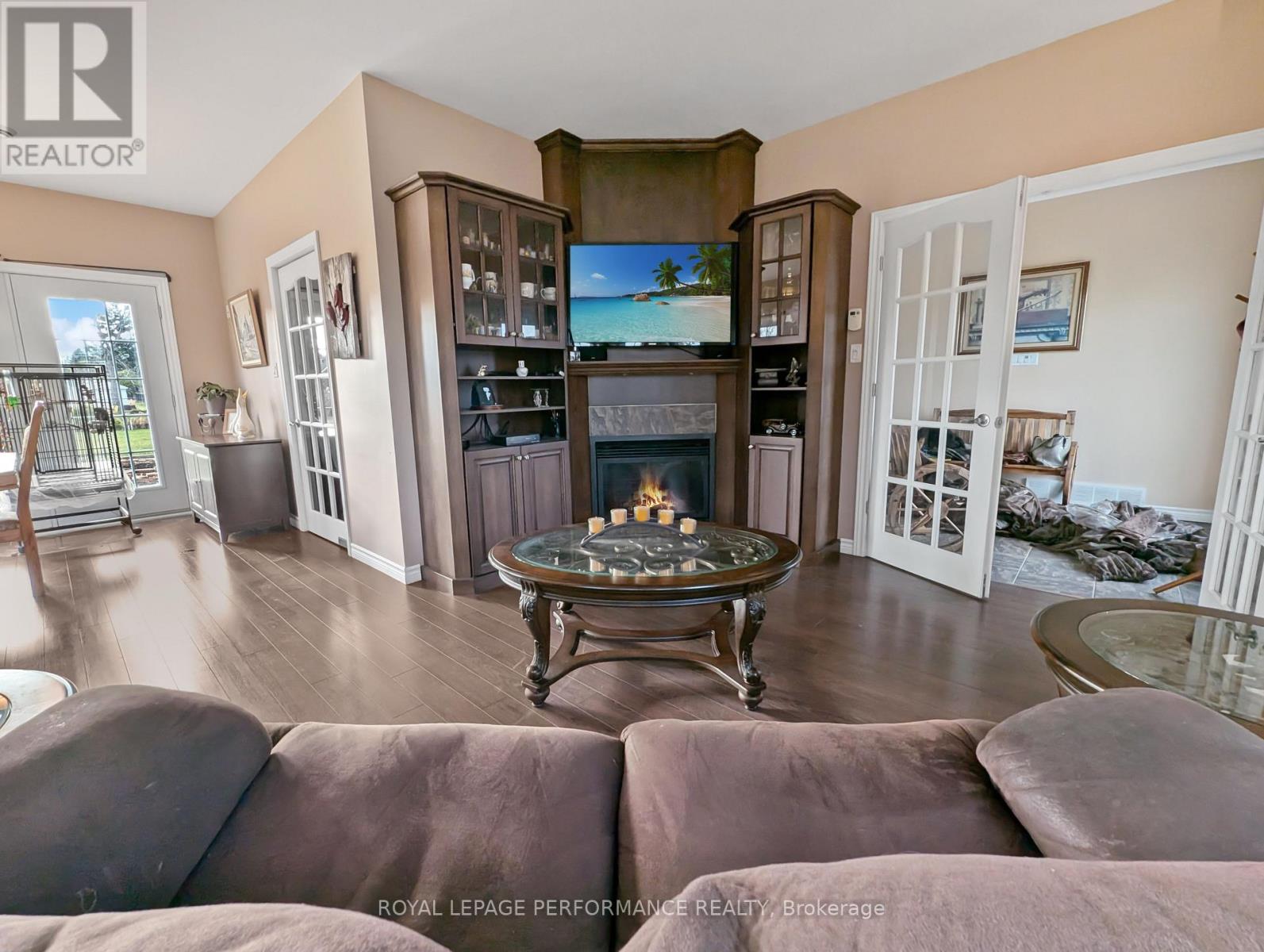 6218 Shannon Lane