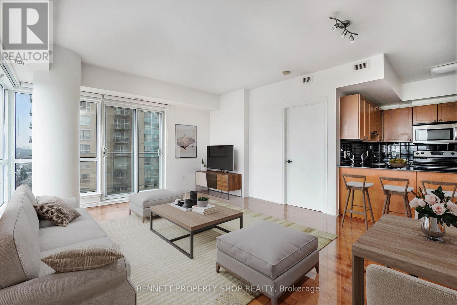 1204 - 70 Landry Street