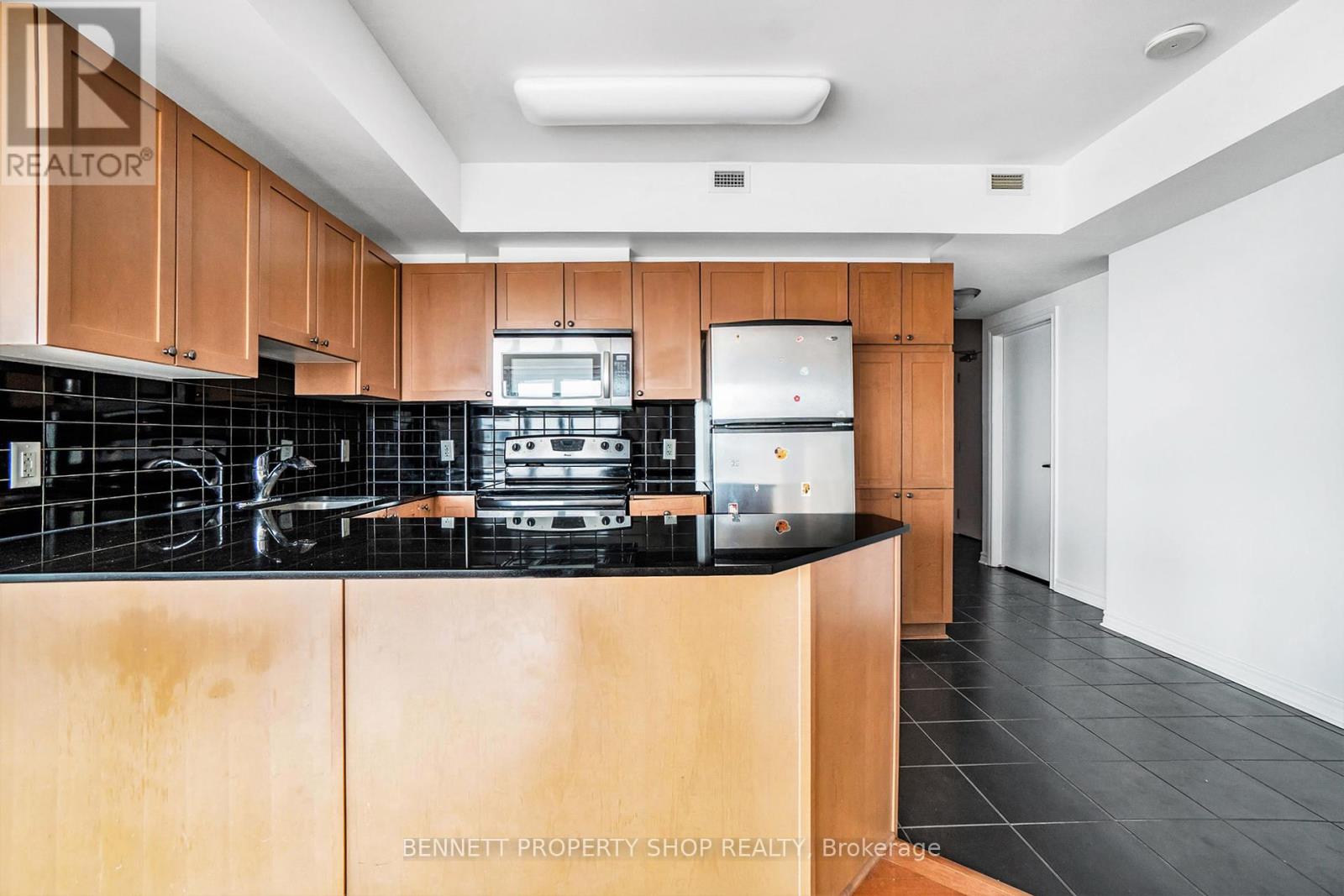1204 - 70 Landry Street