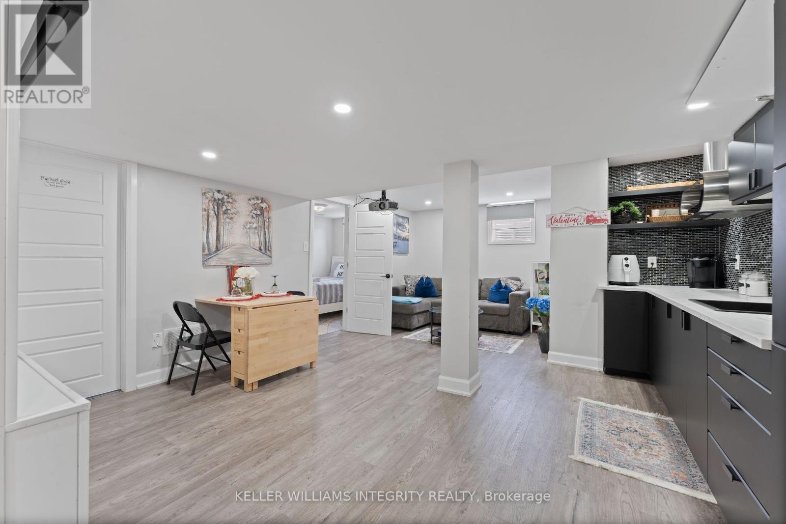 52 Oxalis Crescent