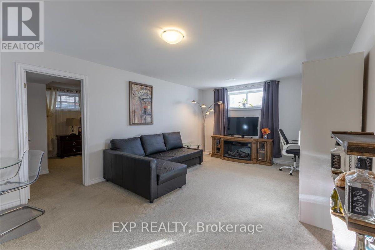 23 Angel Heights