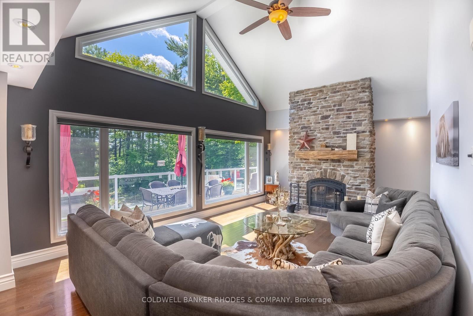 1045 Wabalac Road