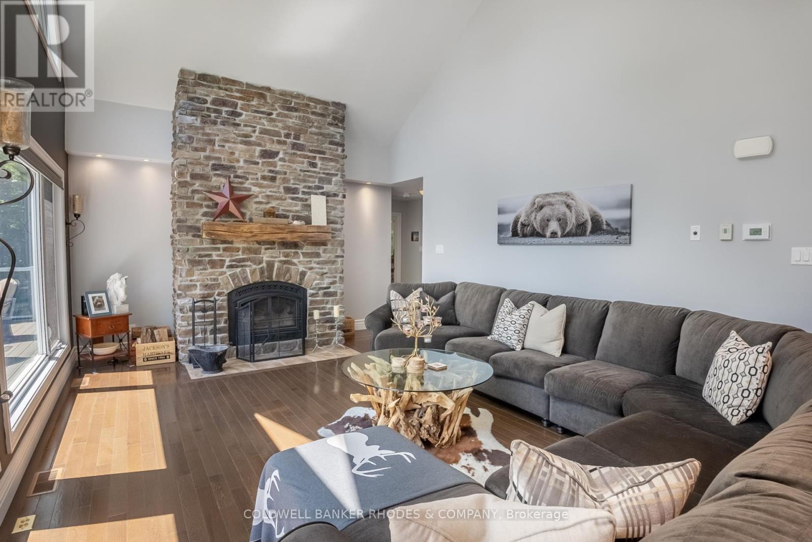 1045 Wabalac Road