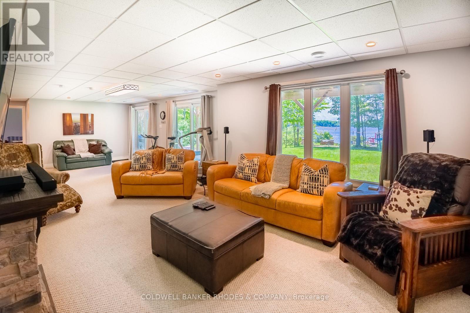1045 Wabalac Road