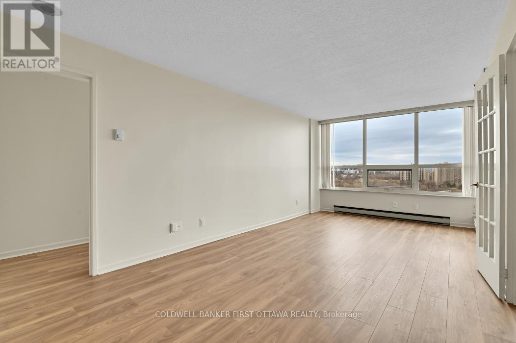 1601 - 1510 Riverside Drive