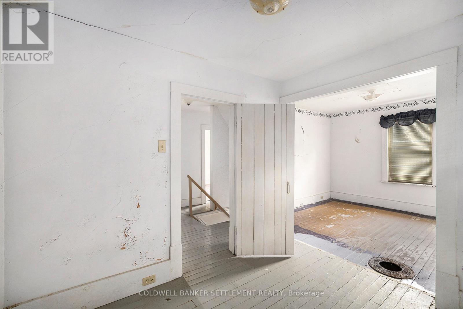 2297 South Lavant Road