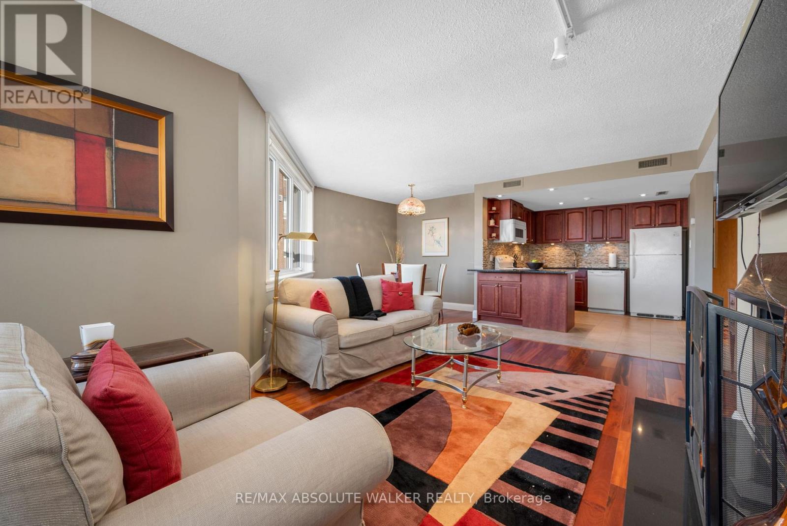 401 - 317 Metcalfe Street
