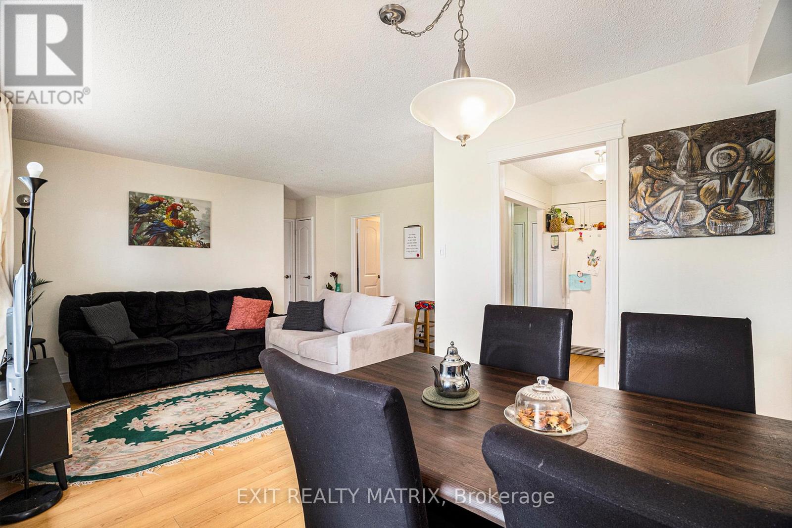 102 - 158b Mcarthur Avenue