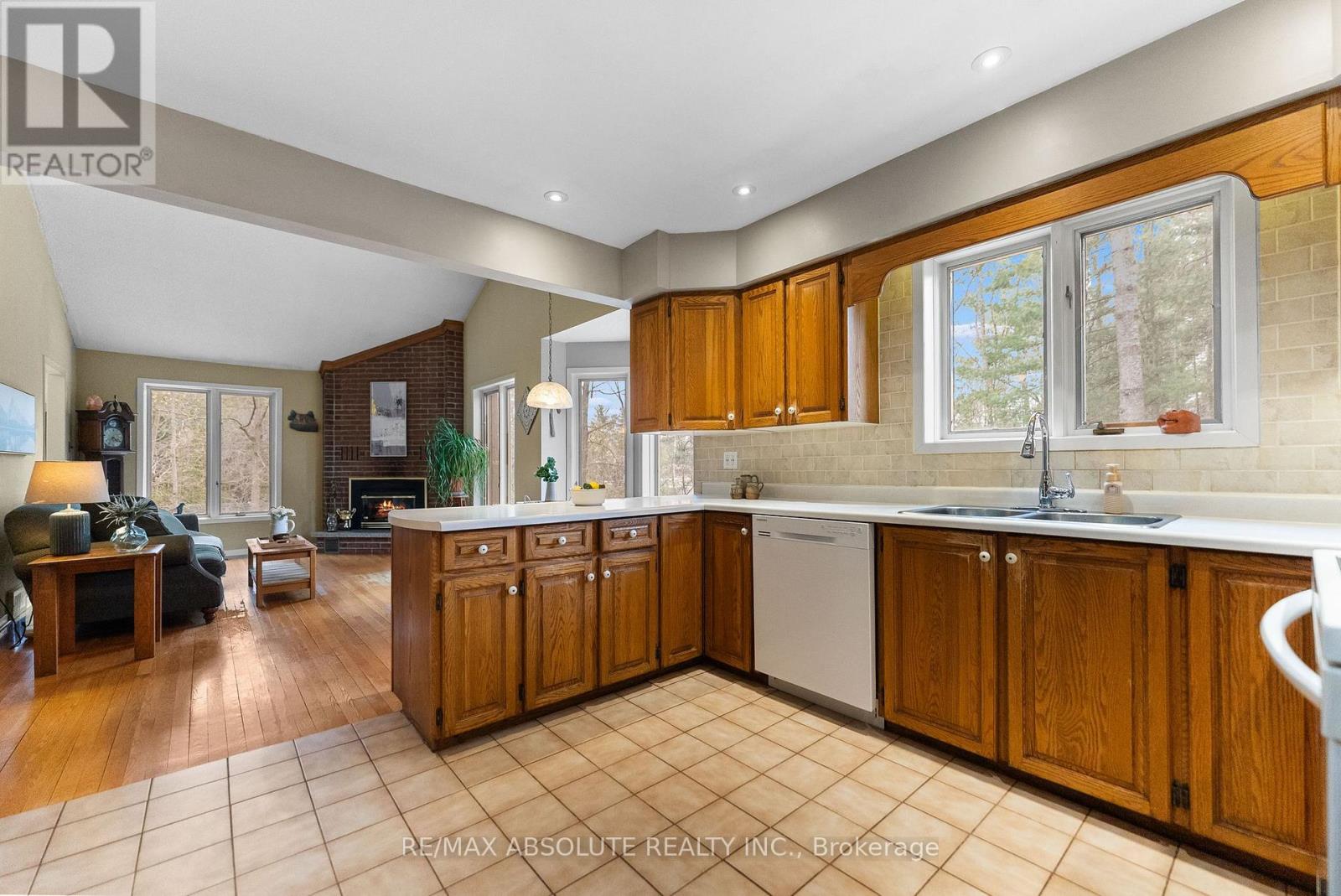 33 Old Orchard Lane