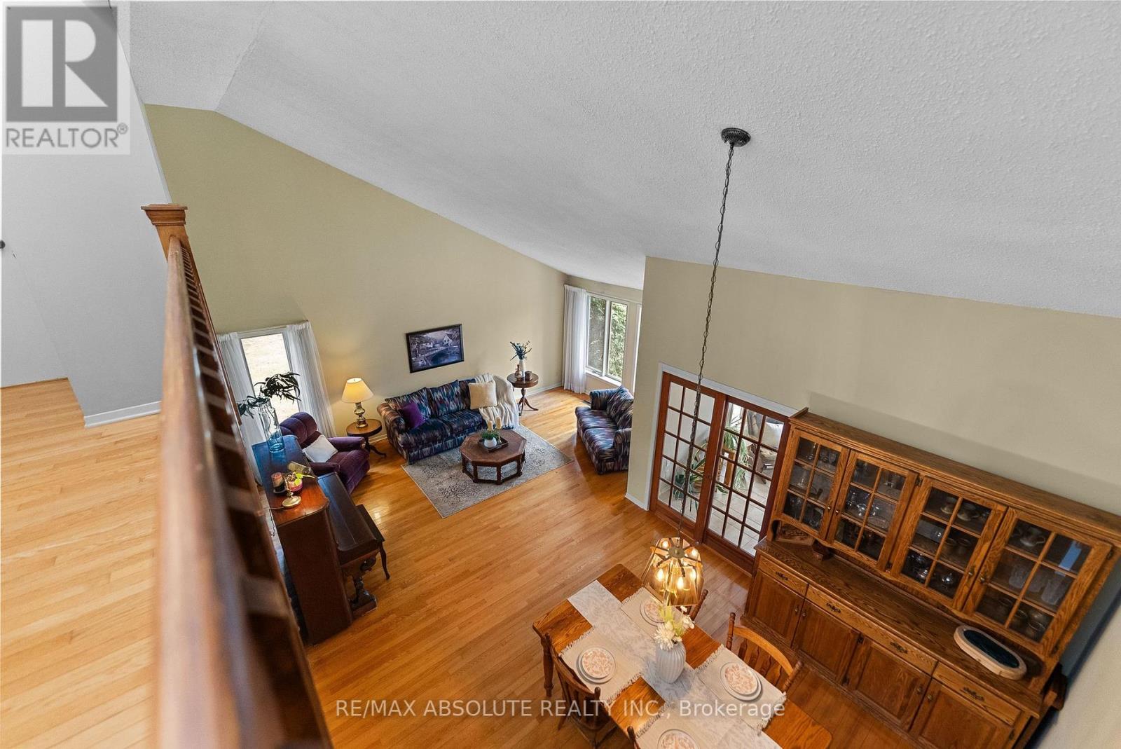 33 Old Orchard Lane