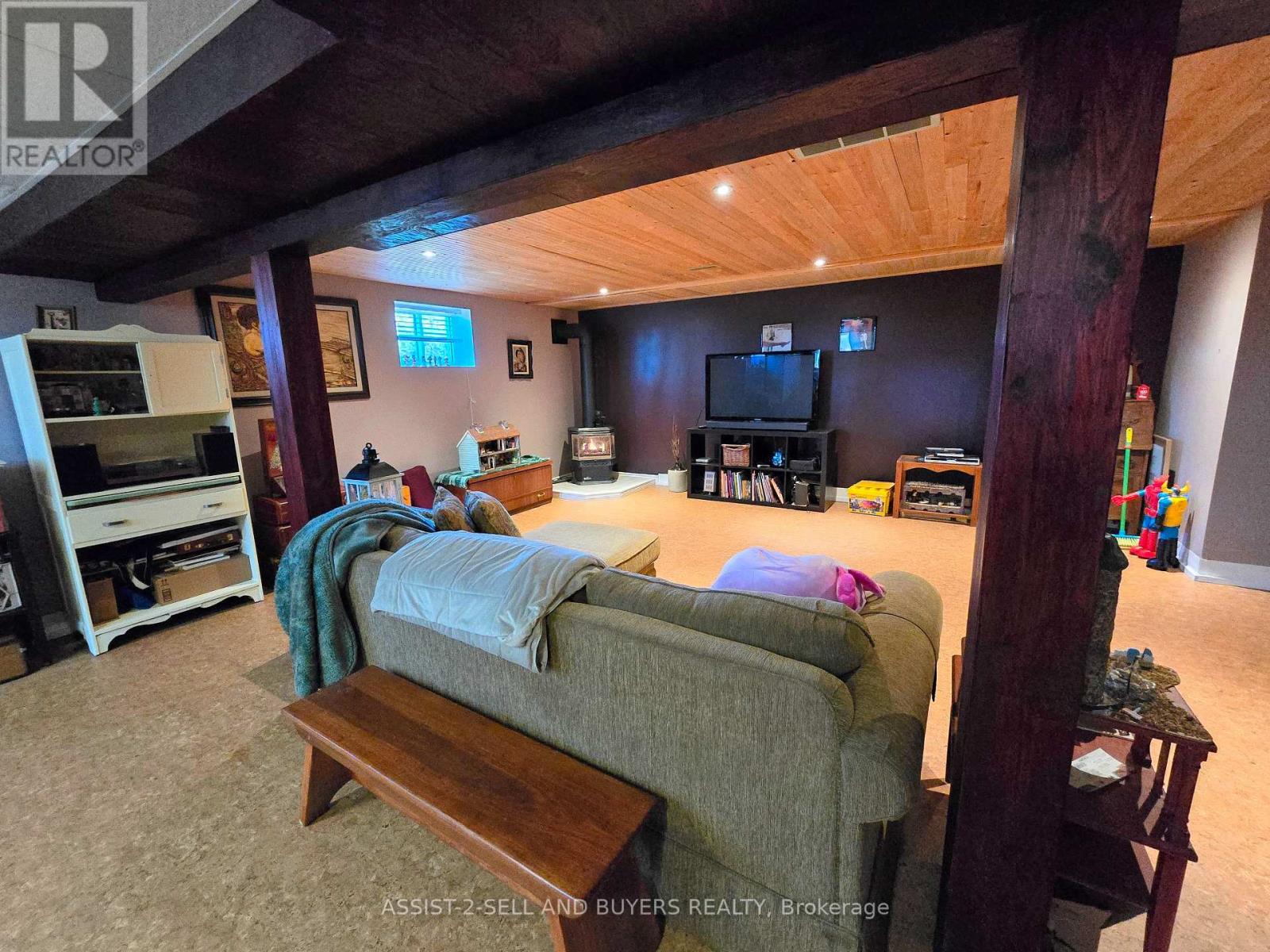 15206 Colonial Drive