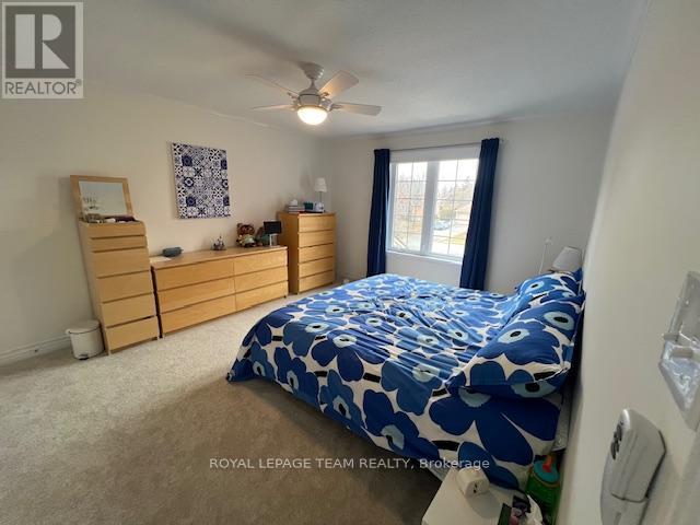 5530 Pettapiece Crescent