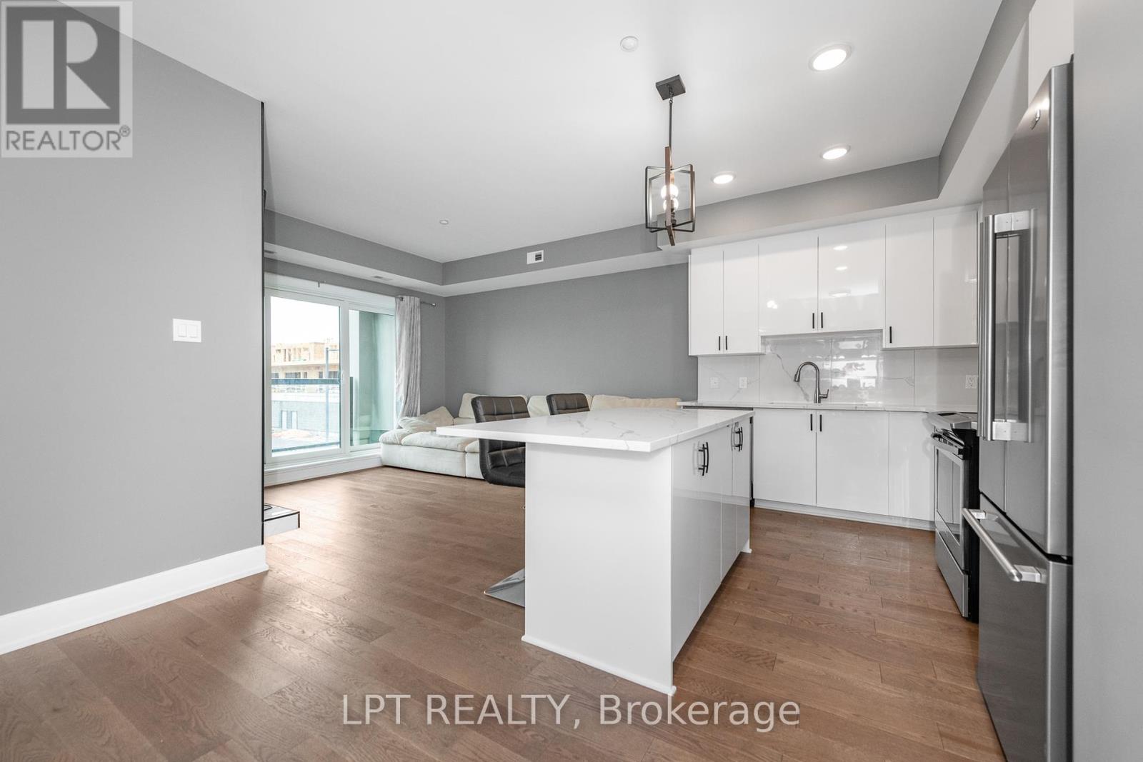 203 - 615 Longfields Drive
