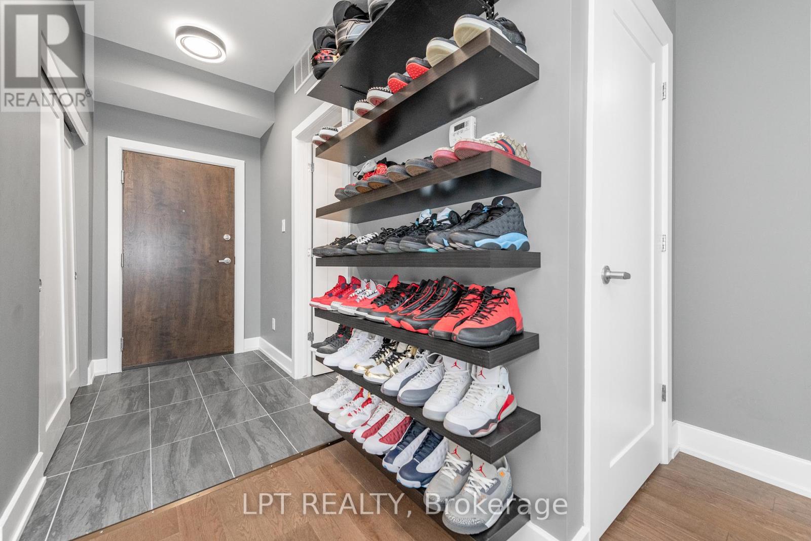 203 - 615 Longfields Drive