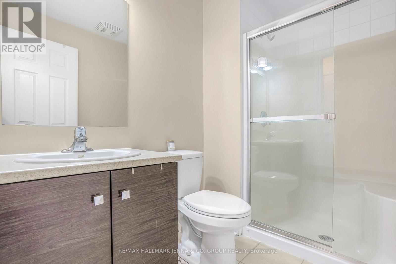 201 - 140 Guelph Private