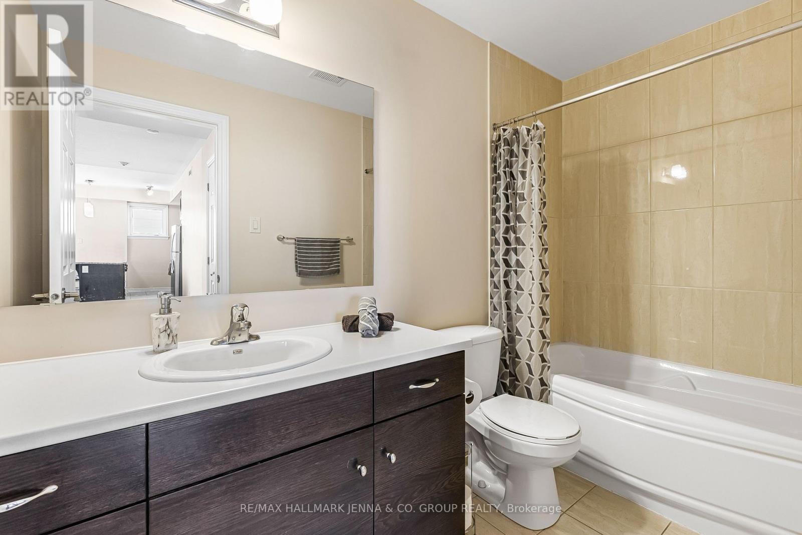 201 - 140 Guelph Private