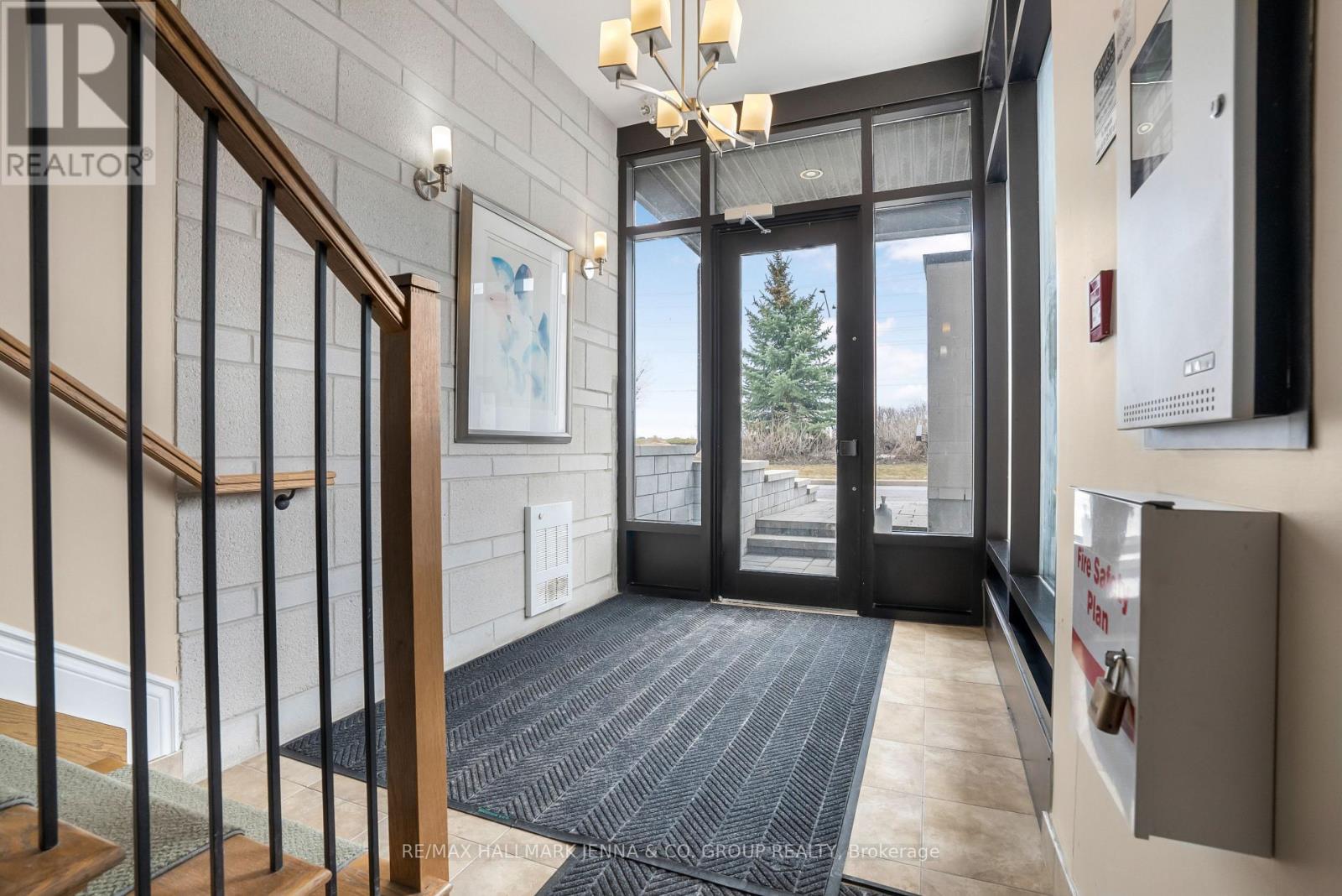 201 - 140 Guelph Private