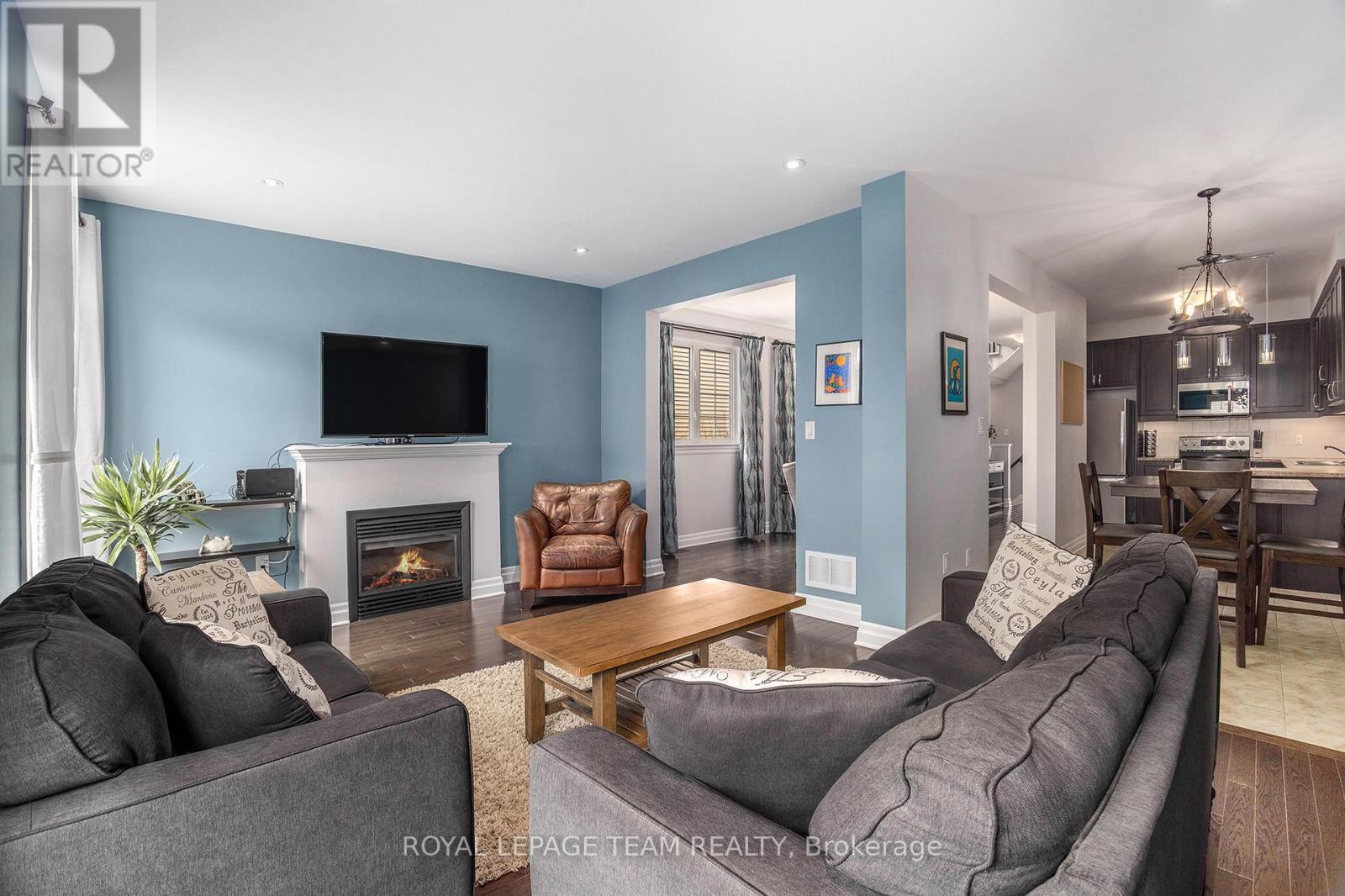 115 Laramie Crescent