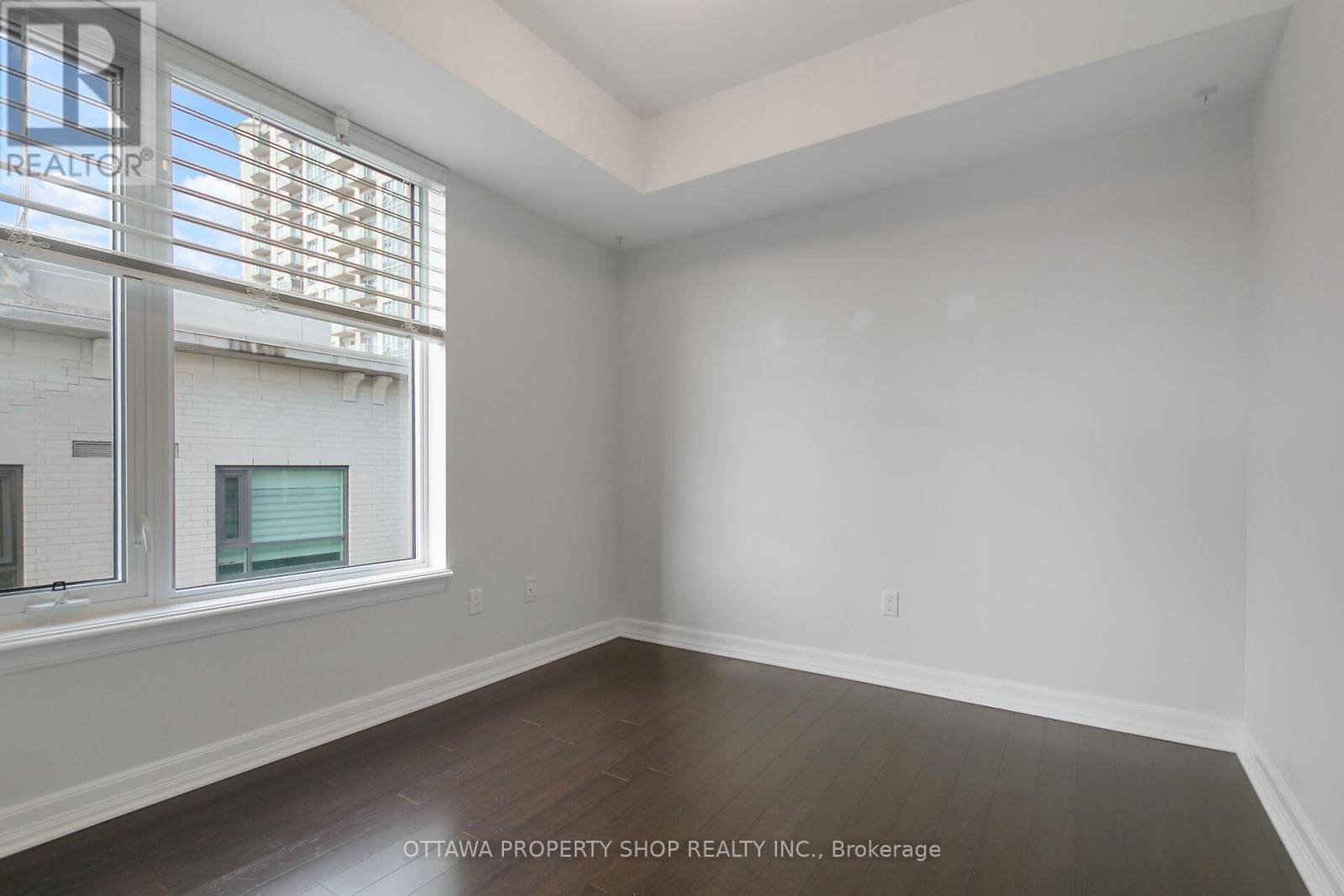 1205 - 238 Besserer Street