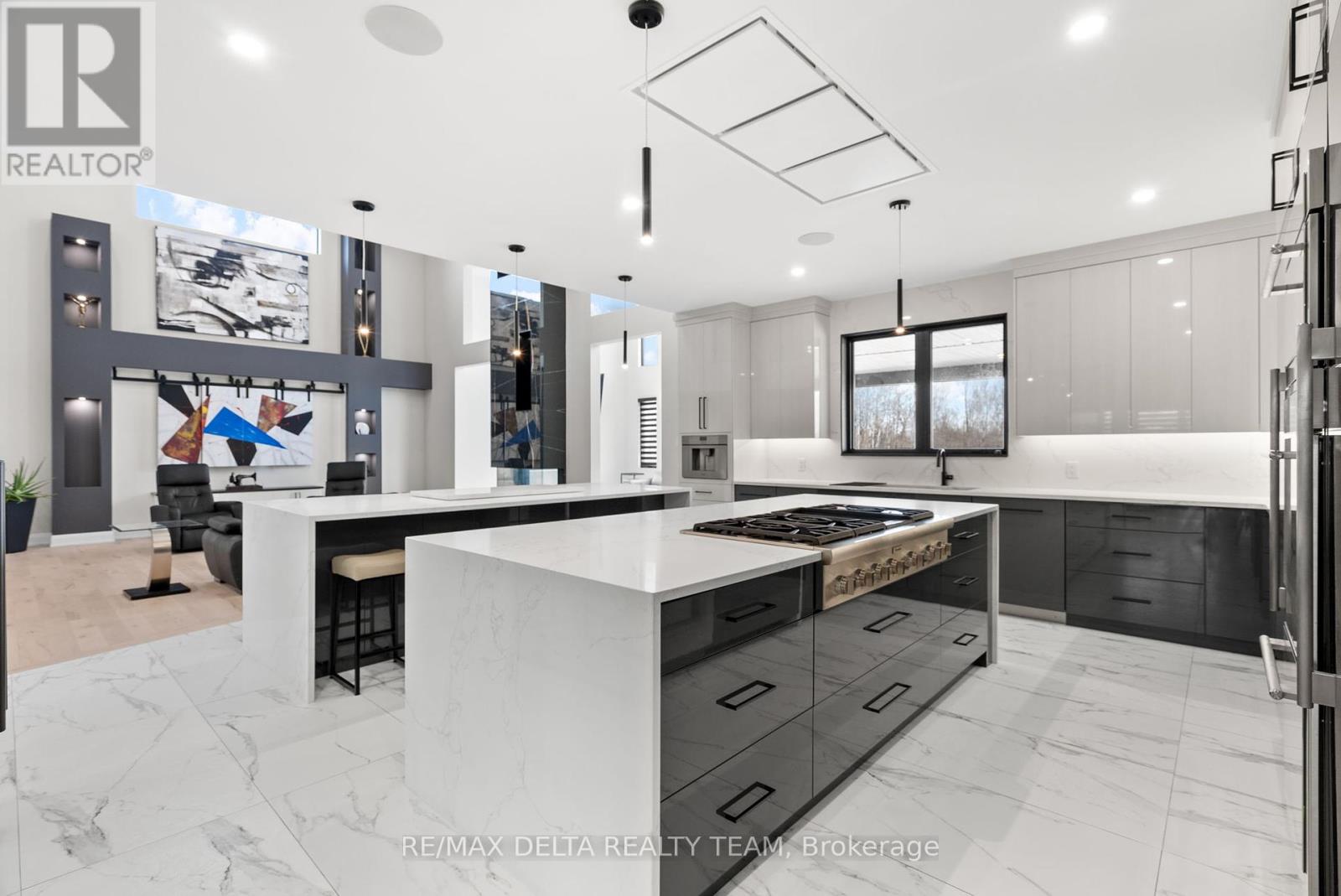 663 Ballycastle Crescent