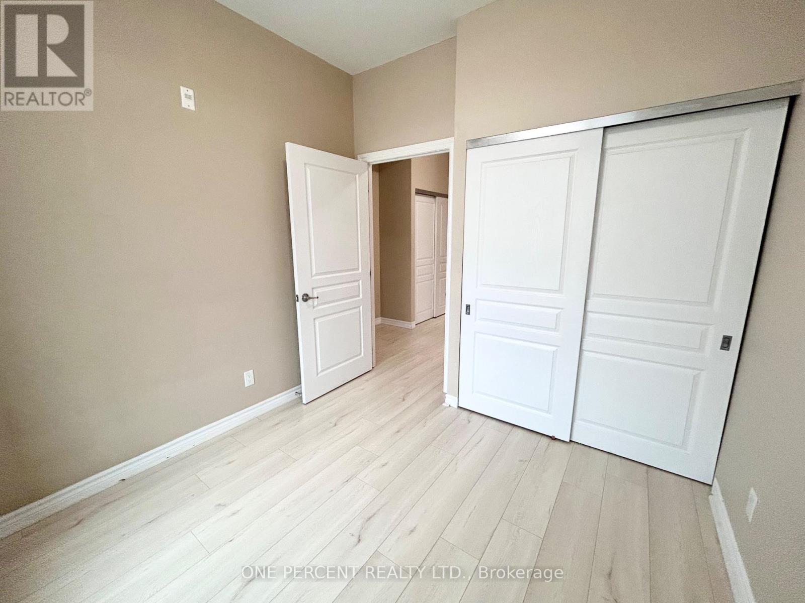 201 - 100 Roger Guindon Avenue