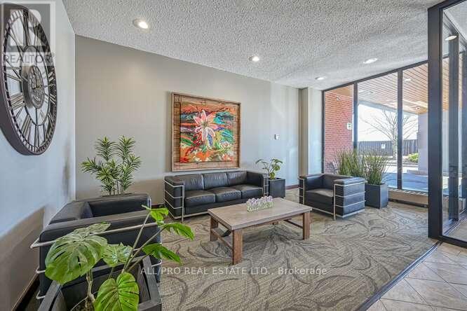 Unit 1215 - 2951 Riverside Drive E