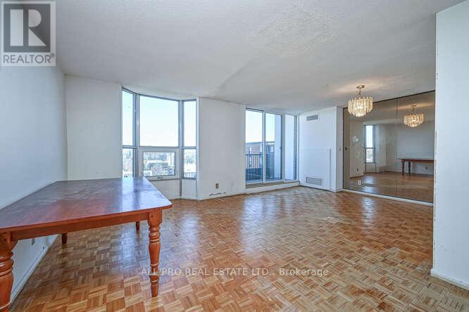 Unit 1215 - 2951 Riverside Drive E