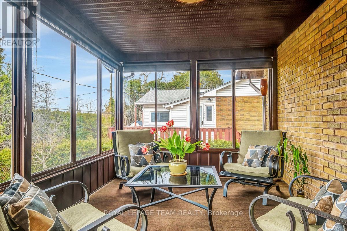 2389 Malone Crescent
