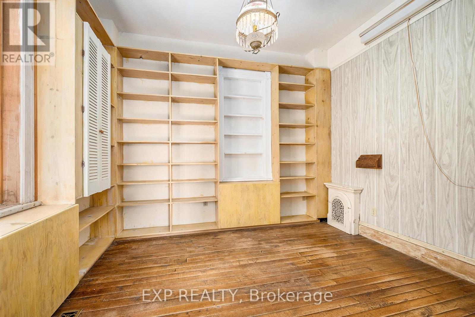 18873 Kenyon Concession 5 Road
