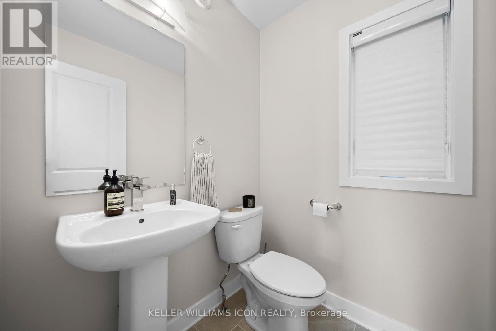 314 Whitham Crescent