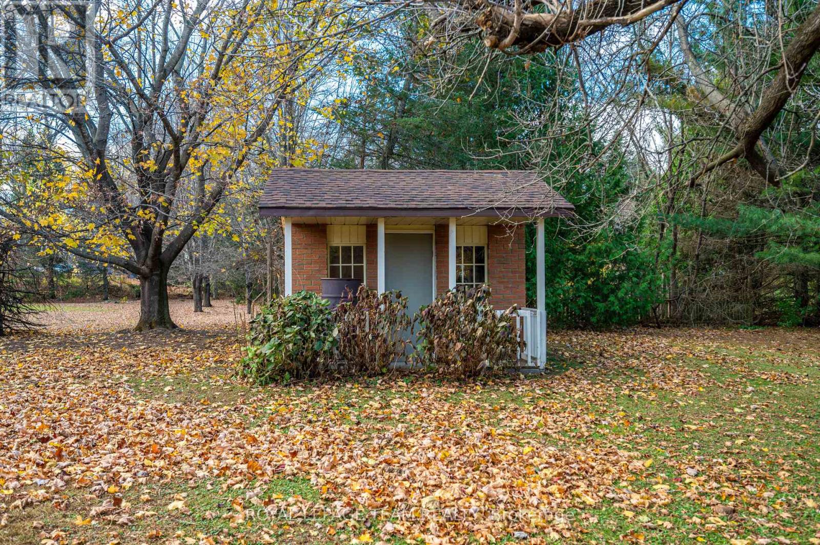 1100 Moffatt Drive