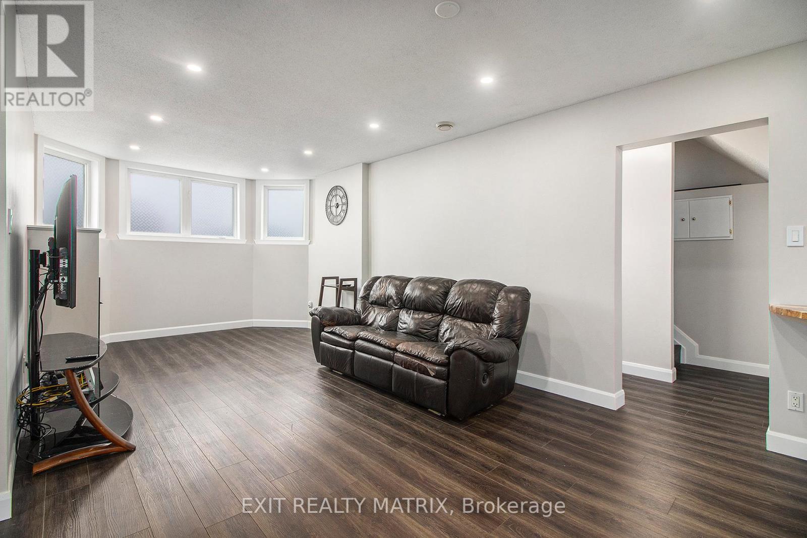 5c - 75 Lapointe Boulevard