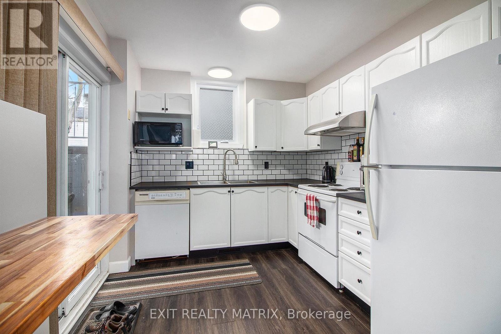 5c - 75 Lapointe Boulevard