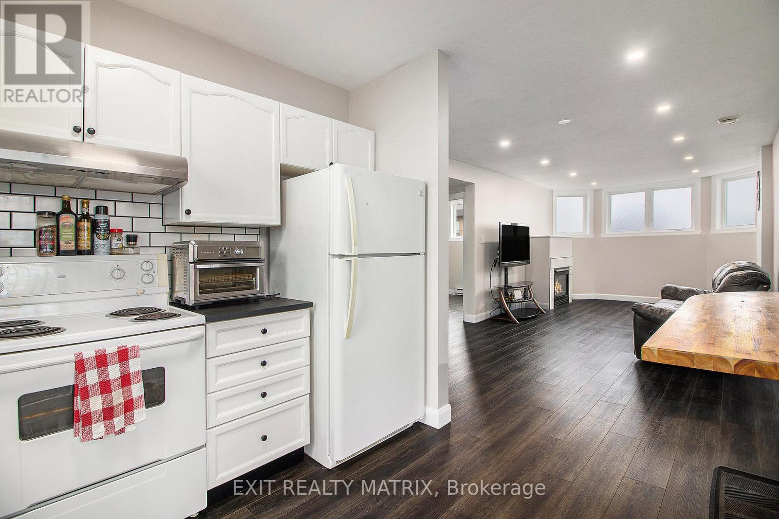 5c - 75 Lapointe Boulevard