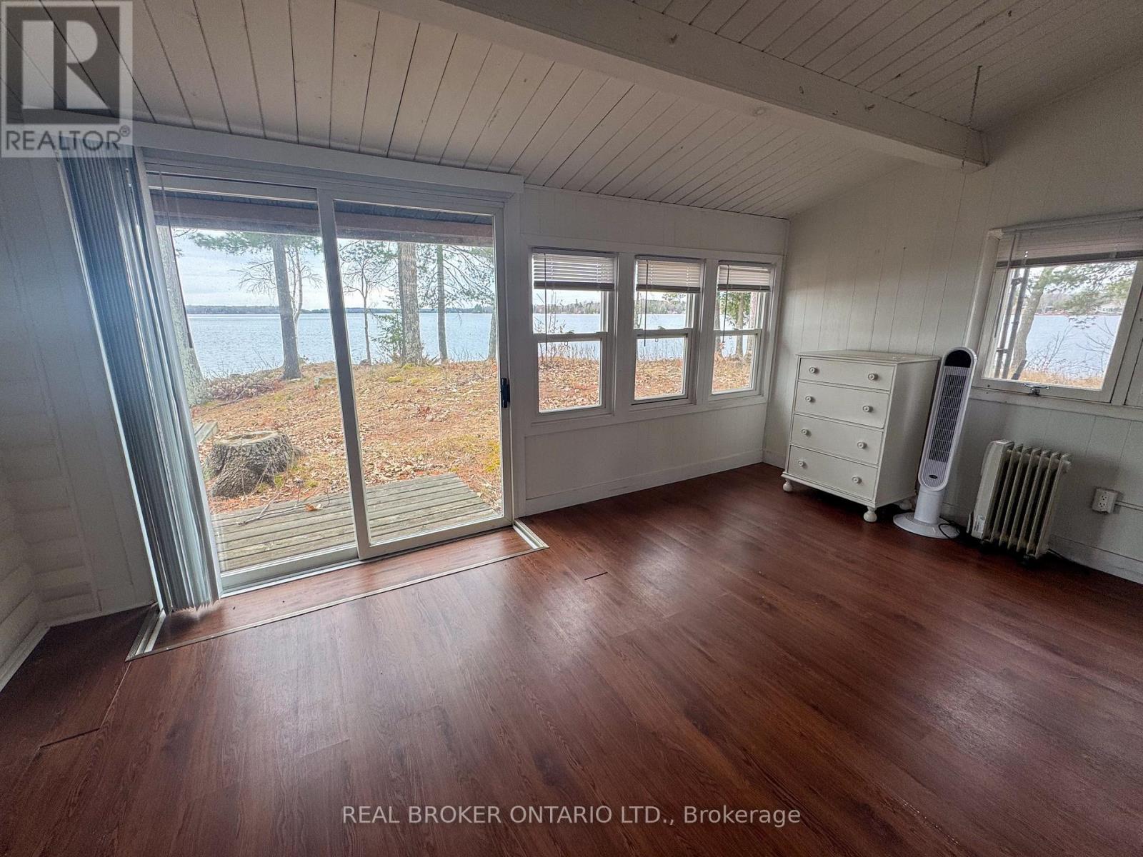 101 Fairclough Island