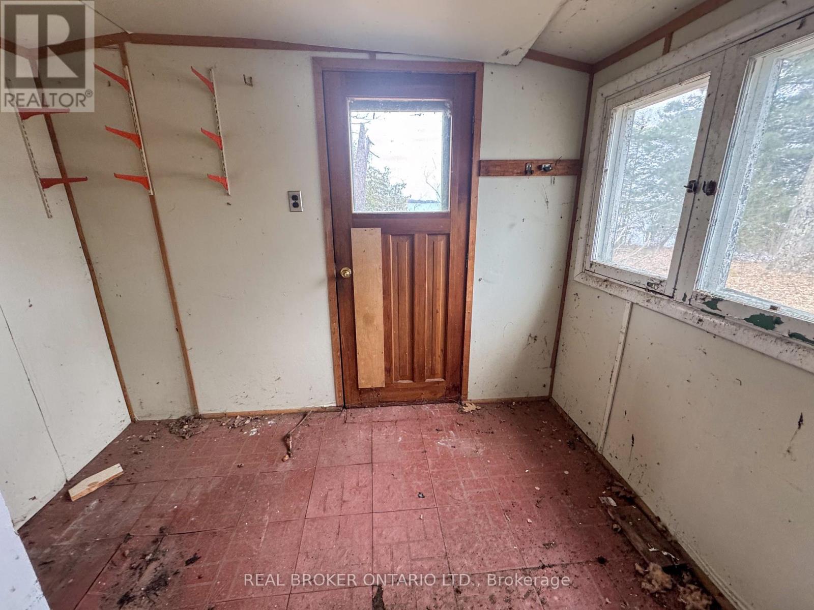 101 Fairclough Island