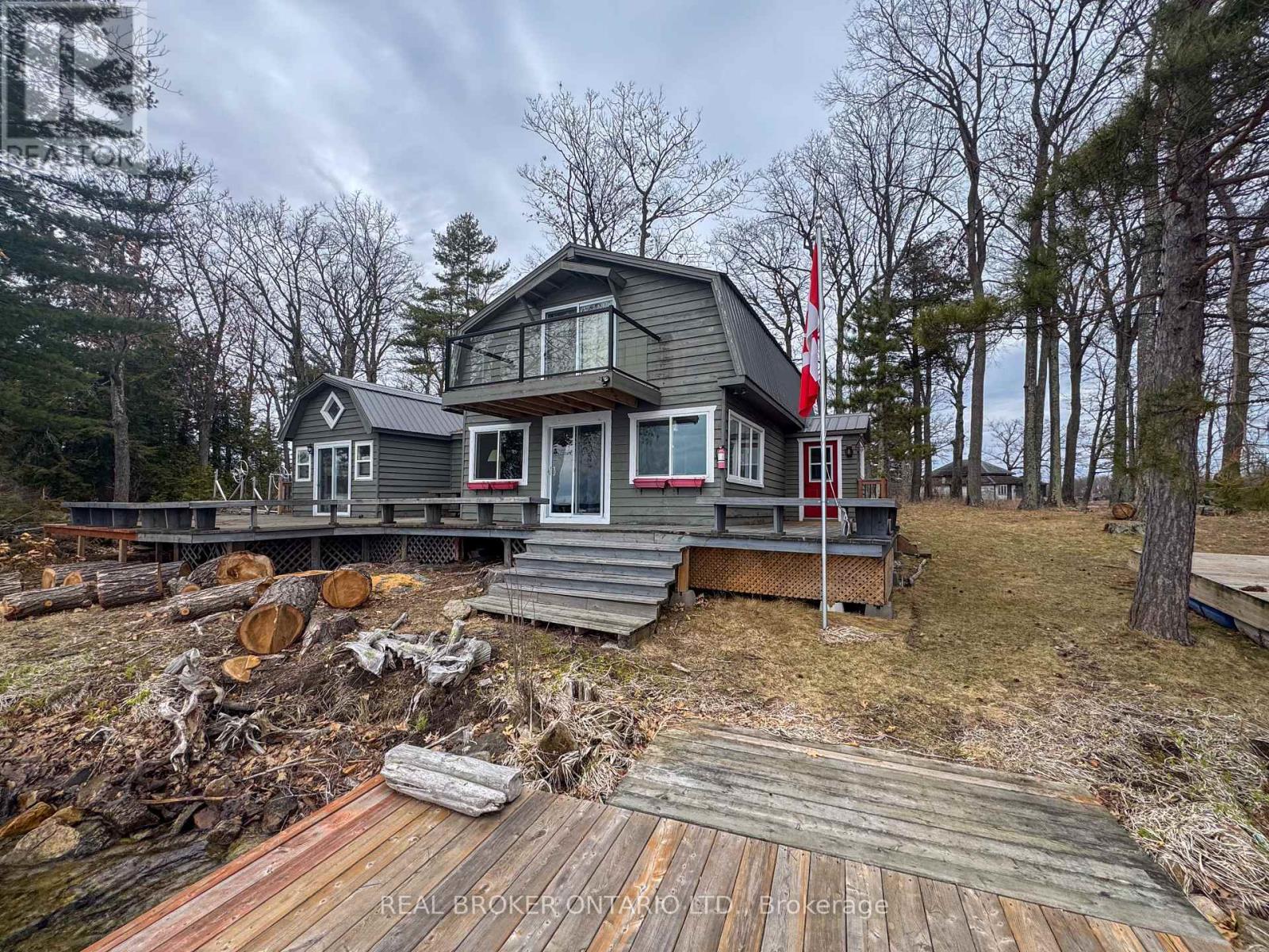 101 Fairclough Island