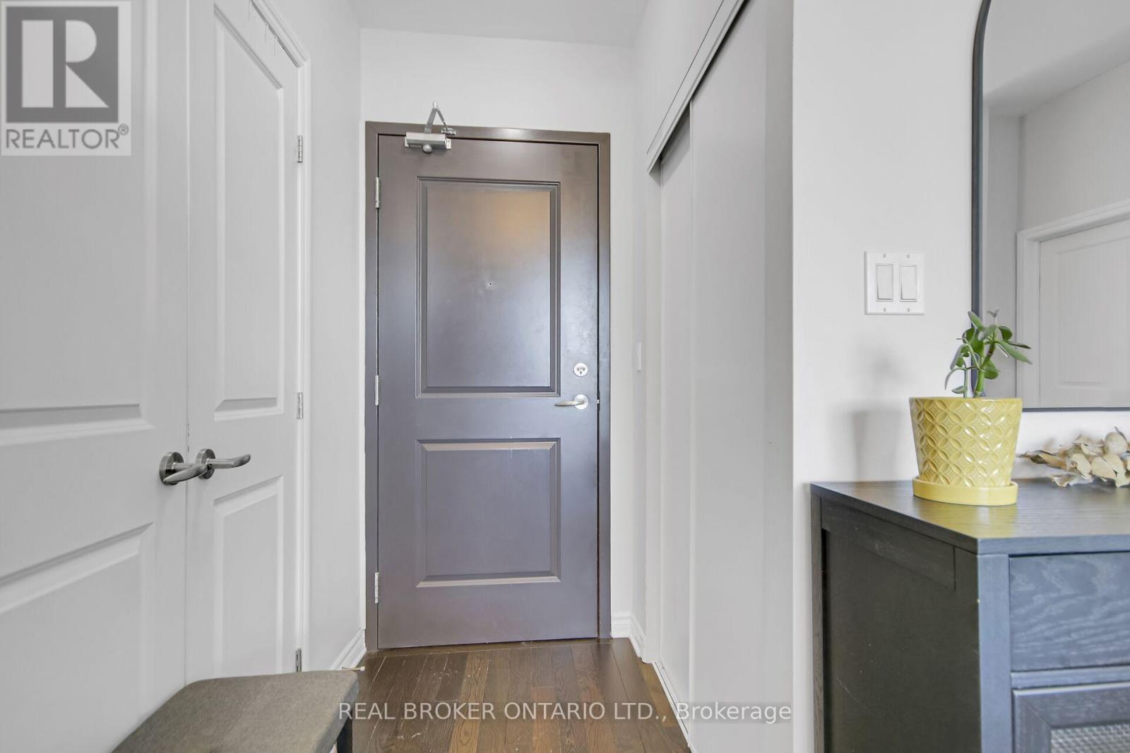 508 - 429 Kent Street