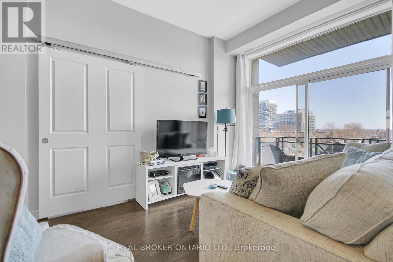 508 - 429 Kent Street