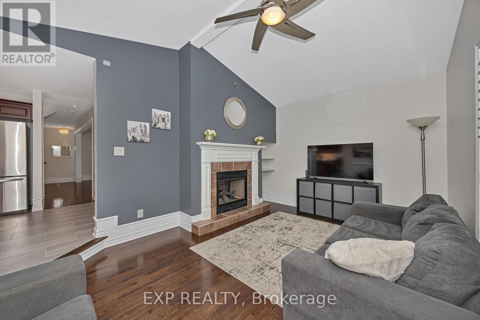 574 Dusty Miller Crescent