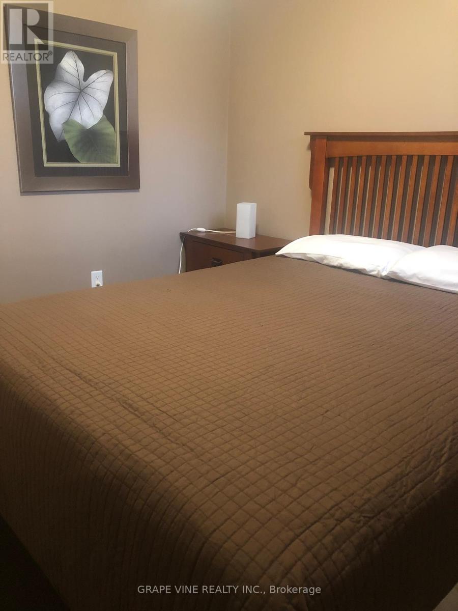 35 Cloverloft Court