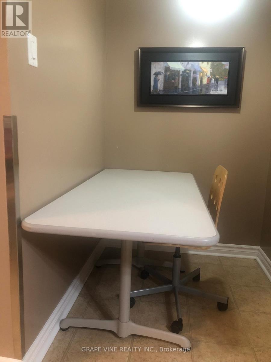 35 Cloverloft Court