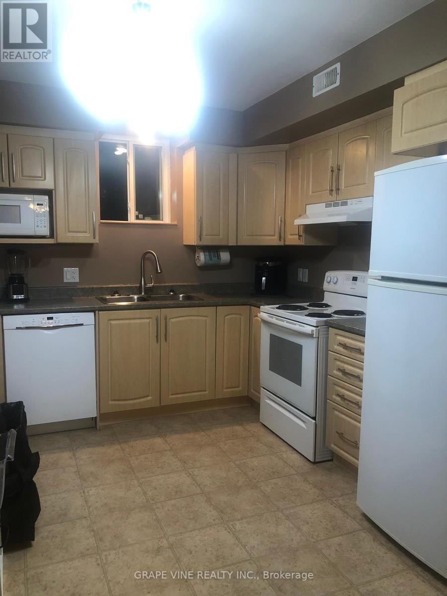 35 Cloverloft Court