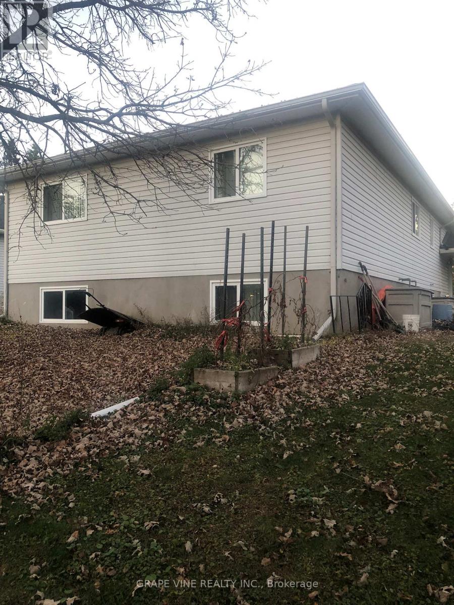 35 Cloverloft Court